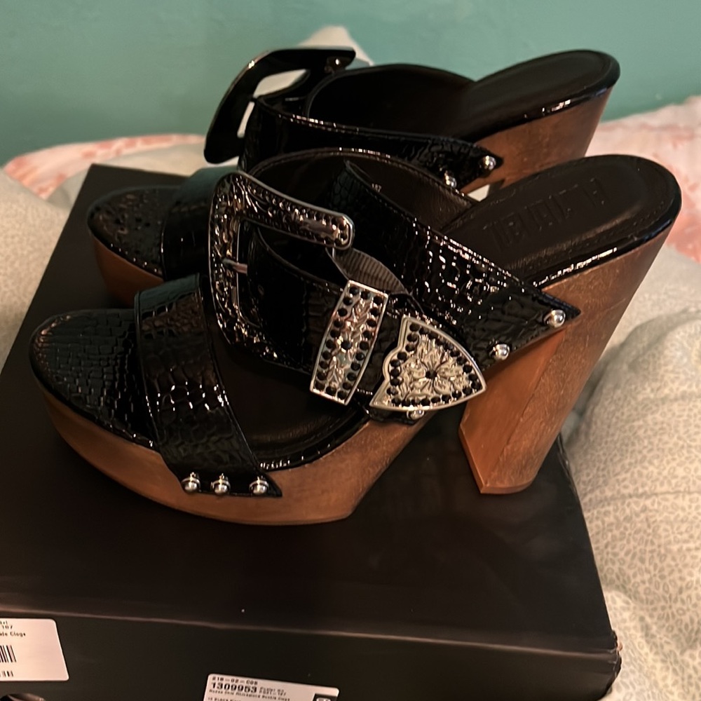 Rodeo Chic Rhinestone Buckle Clogs - Picture 3 of 8
